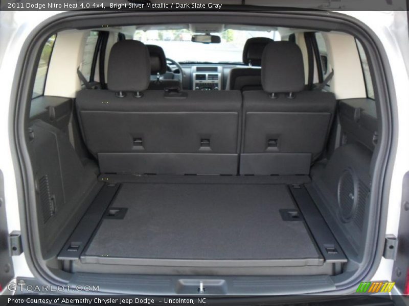 Bright Silver Metallic / Dark Slate Gray 2011 Dodge Nitro Heat 4.0 4x4