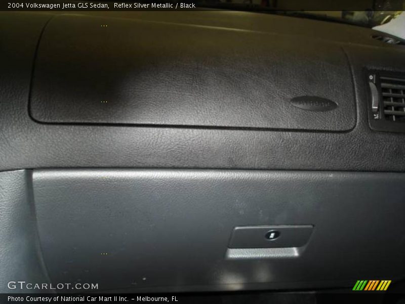 Reflex Silver Metallic / Black 2004 Volkswagen Jetta GLS Sedan