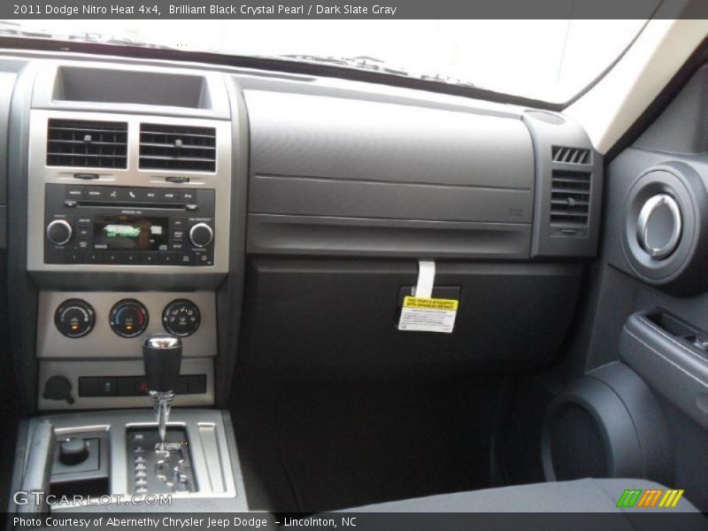 Brilliant Black Crystal Pearl / Dark Slate Gray 2011 Dodge Nitro Heat 4x4