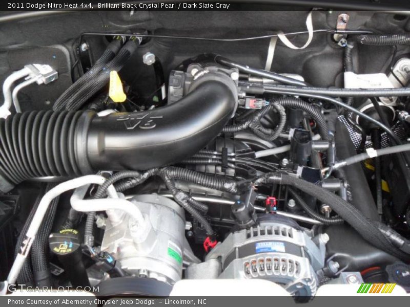 Brilliant Black Crystal Pearl / Dark Slate Gray 2011 Dodge Nitro Heat 4x4