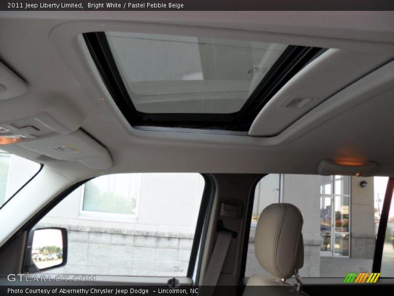 Bright White / Pastel Pebble Beige 2011 Jeep Liberty Limited