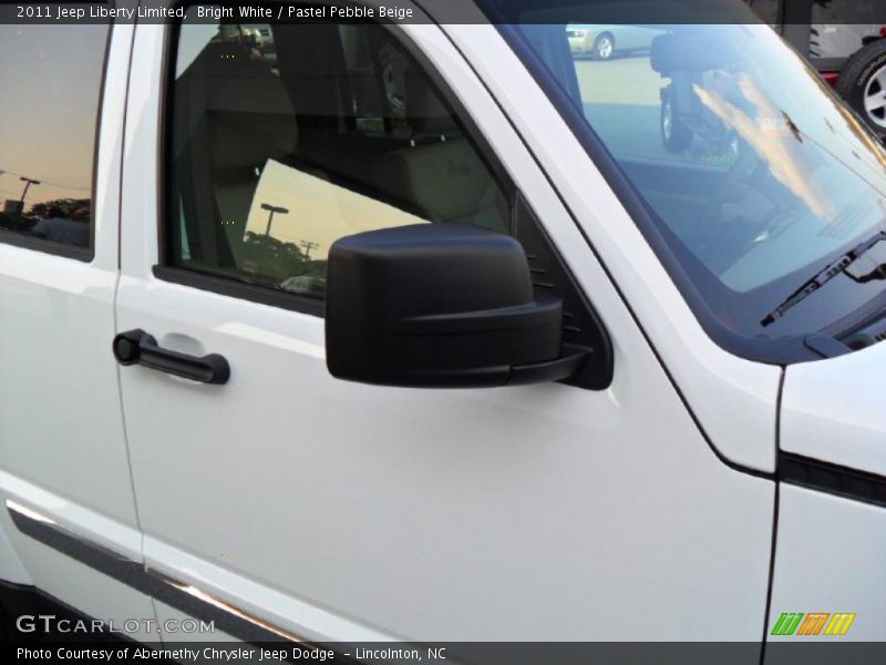 Bright White / Pastel Pebble Beige 2011 Jeep Liberty Limited