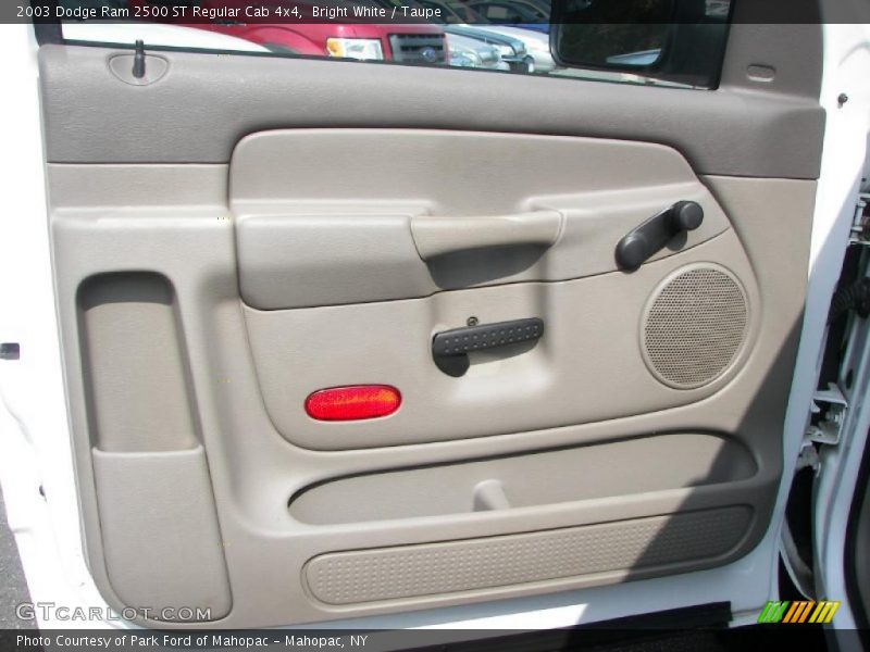 Bright White / Taupe 2003 Dodge Ram 2500 ST Regular Cab 4x4