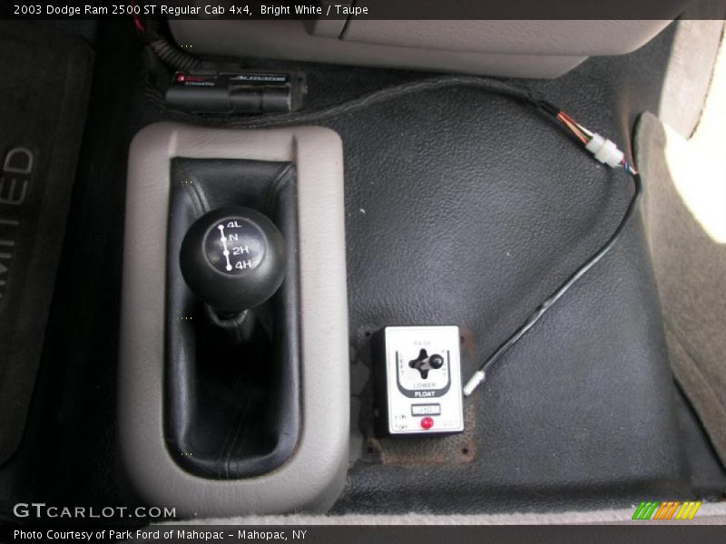 Bright White / Taupe 2003 Dodge Ram 2500 ST Regular Cab 4x4