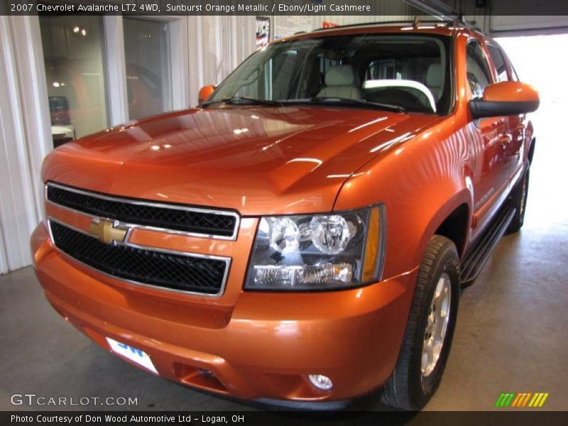 Sunburst Orange Metallic / Ebony/Light Cashmere 2007 Chevrolet Avalanche LTZ 4WD