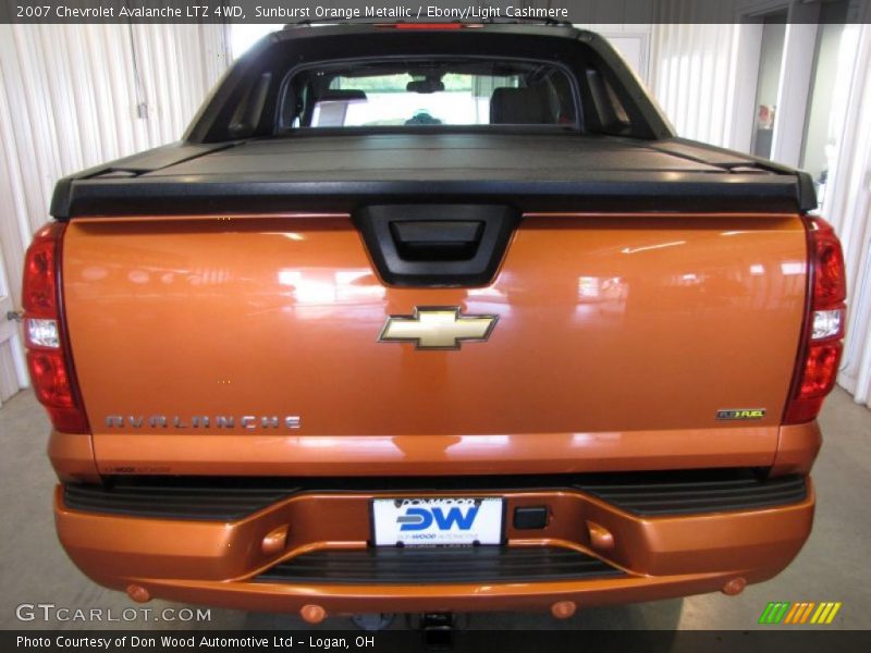 Sunburst Orange Metallic / Ebony/Light Cashmere 2007 Chevrolet Avalanche LTZ 4WD