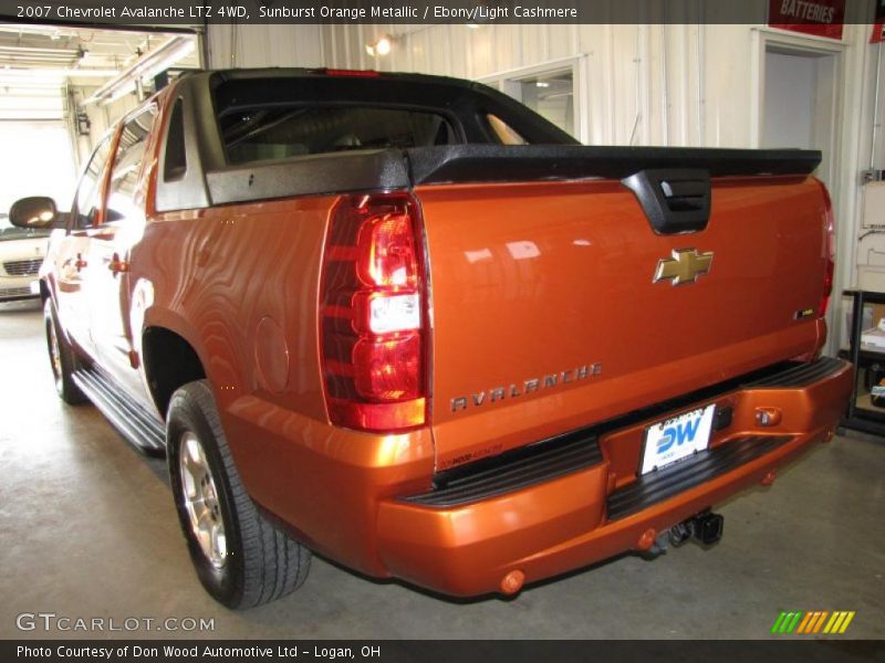 Sunburst Orange Metallic / Ebony/Light Cashmere 2007 Chevrolet Avalanche LTZ 4WD