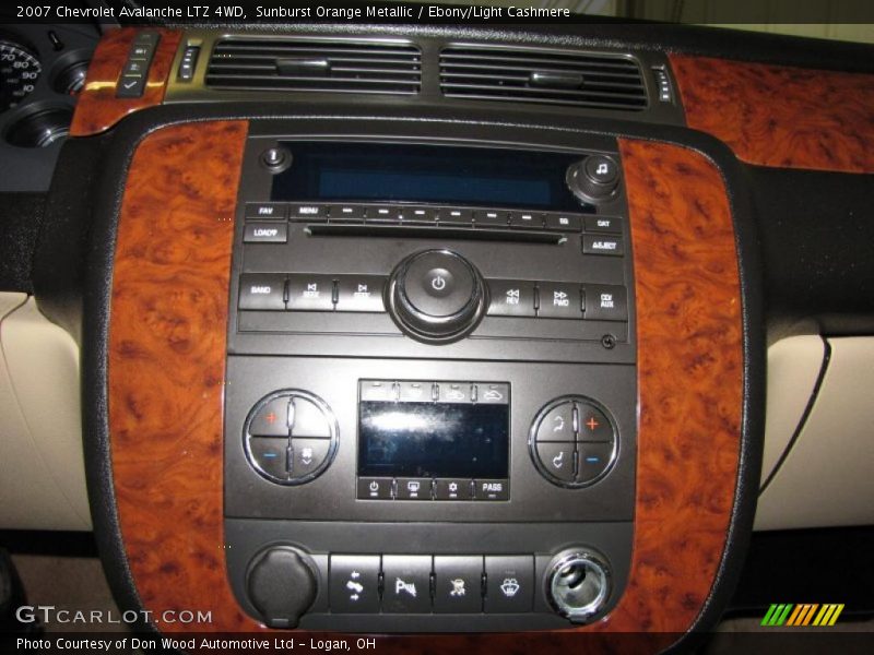 Sunburst Orange Metallic / Ebony/Light Cashmere 2007 Chevrolet Avalanche LTZ 4WD