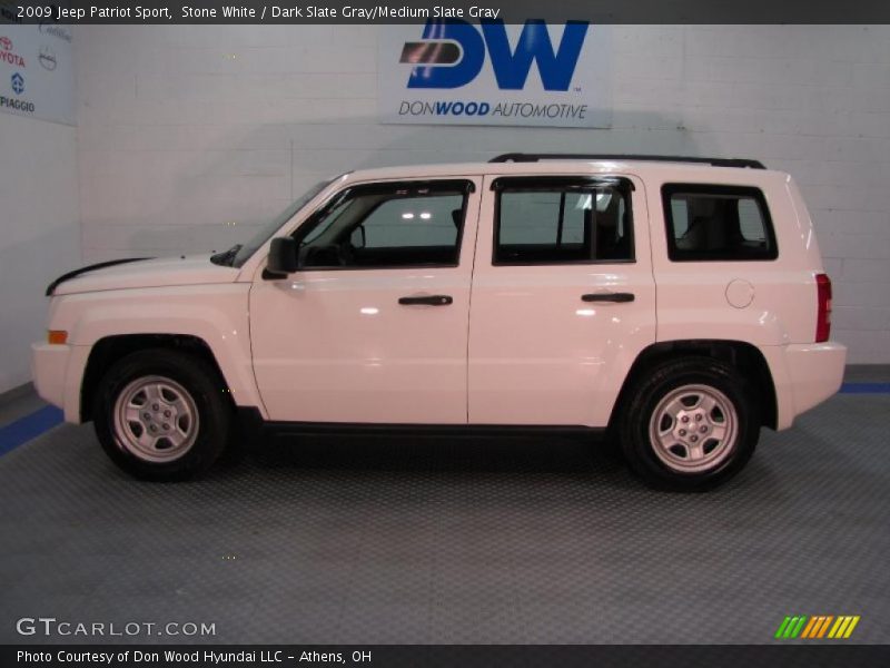 Stone White / Dark Slate Gray/Medium Slate Gray 2009 Jeep Patriot Sport