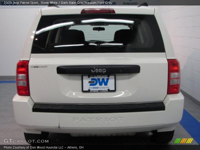 Stone White / Dark Slate Gray/Medium Slate Gray 2009 Jeep Patriot Sport