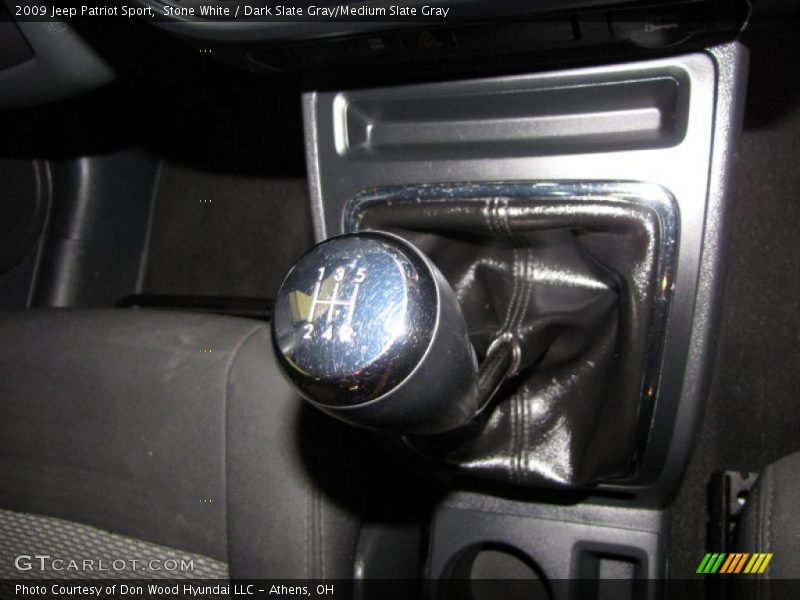 Stone White / Dark Slate Gray/Medium Slate Gray 2009 Jeep Patriot Sport
