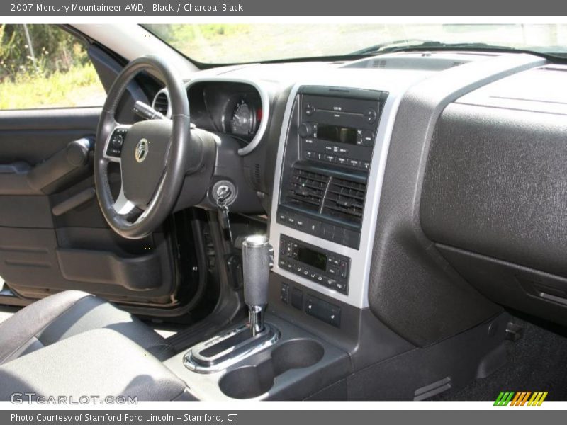 Black / Charcoal Black 2007 Mercury Mountaineer AWD