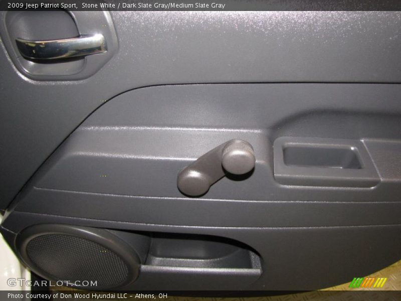 Stone White / Dark Slate Gray/Medium Slate Gray 2009 Jeep Patriot Sport