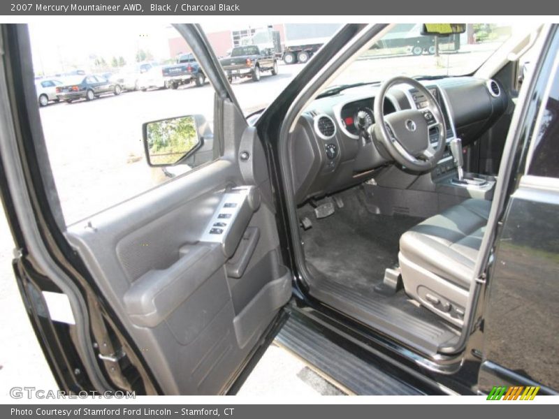 Black / Charcoal Black 2007 Mercury Mountaineer AWD