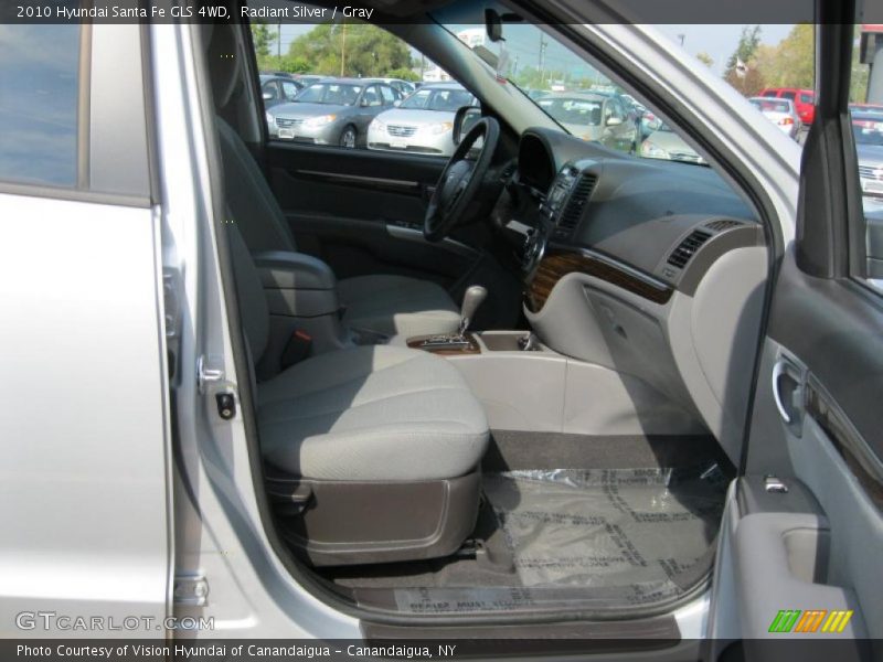 Radiant Silver / Gray 2010 Hyundai Santa Fe GLS 4WD