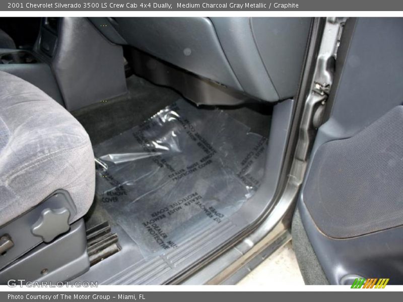 Medium Charcoal Gray Metallic / Graphite 2001 Chevrolet Silverado 3500 LS Crew Cab 4x4 Dually