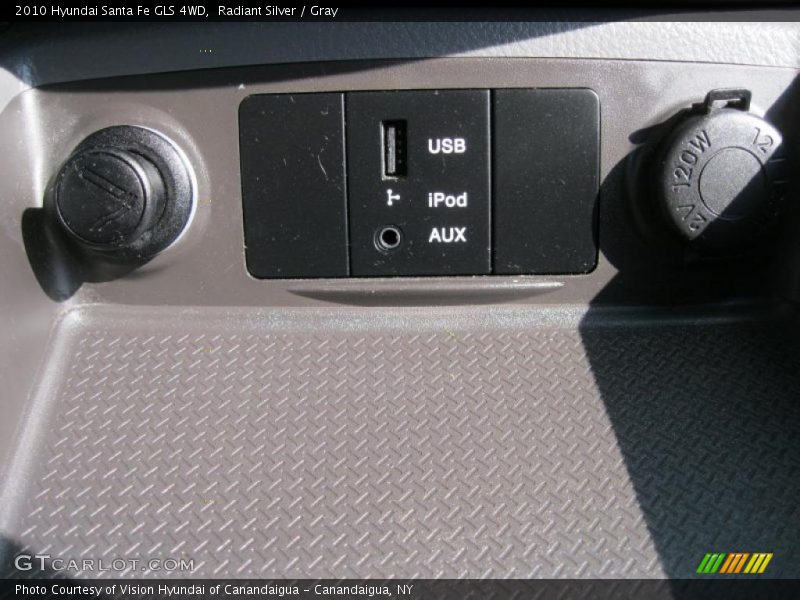 Radiant Silver / Gray 2010 Hyundai Santa Fe GLS 4WD