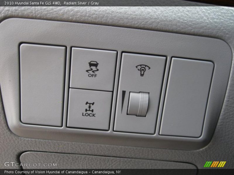 Radiant Silver / Gray 2010 Hyundai Santa Fe GLS 4WD