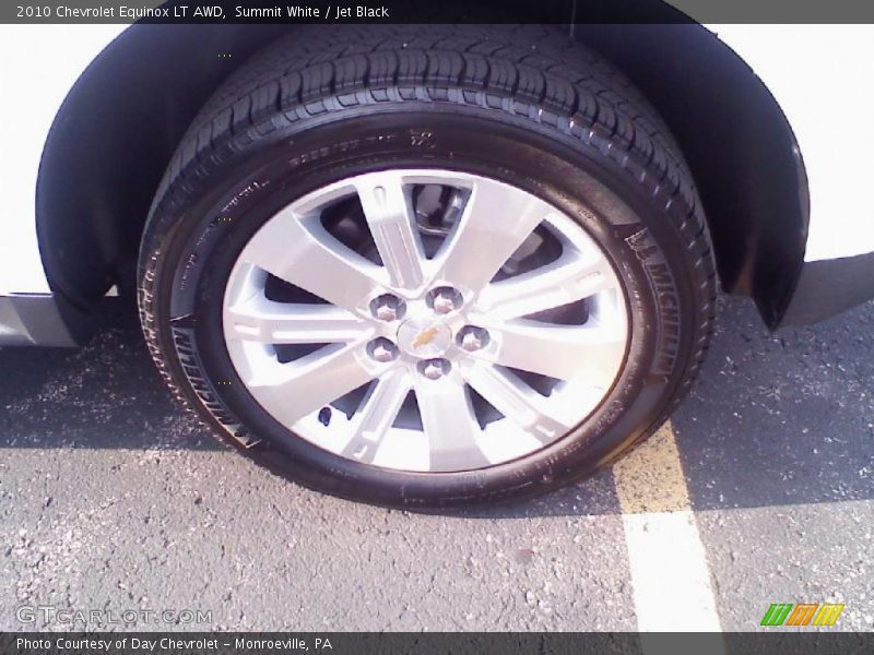 Summit White / Jet Black 2010 Chevrolet Equinox LT AWD