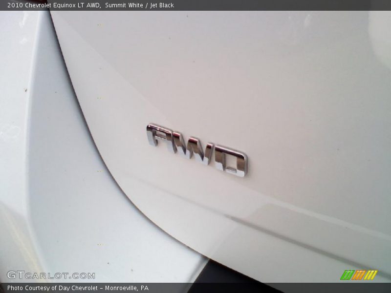 Summit White / Jet Black 2010 Chevrolet Equinox LT AWD
