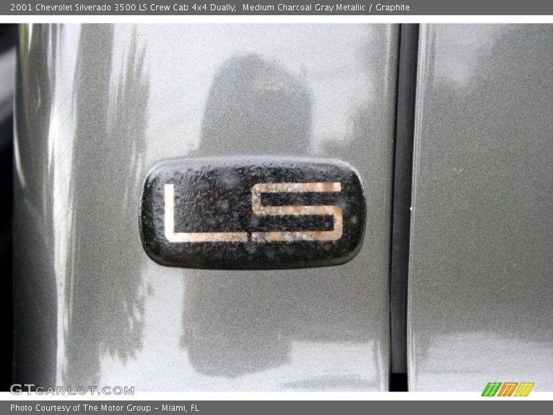 Medium Charcoal Gray Metallic / Graphite 2001 Chevrolet Silverado 3500 LS Crew Cab 4x4 Dually