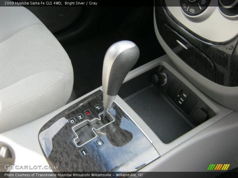 Bright Silver / Gray 2009 Hyundai Santa Fe GLS 4WD