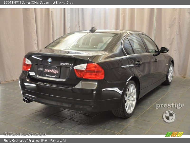 Jet Black / Grey 2006 BMW 3 Series 330xi Sedan