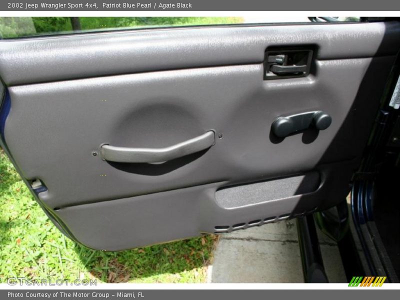 Patriot Blue Pearl / Agate Black 2002 Jeep Wrangler Sport 4x4