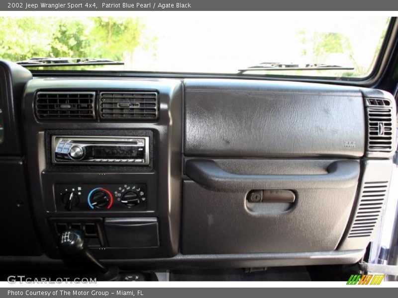 Patriot Blue Pearl / Agate Black 2002 Jeep Wrangler Sport 4x4