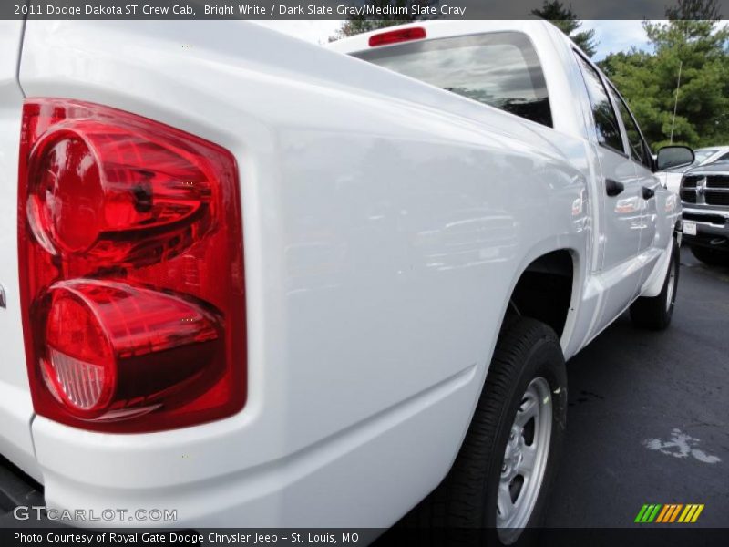 Bright White / Dark Slate Gray/Medium Slate Gray 2011 Dodge Dakota ST Crew Cab