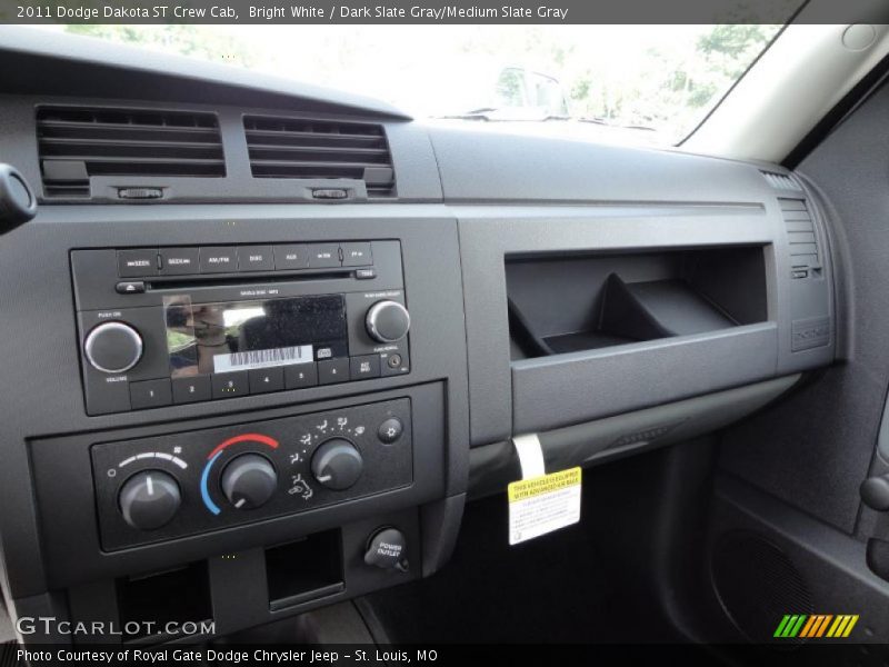 Bright White / Dark Slate Gray/Medium Slate Gray 2011 Dodge Dakota ST Crew Cab
