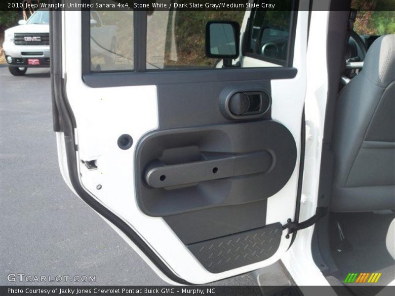 Stone White / Dark Slate Gray/Medium Slate Gray 2010 Jeep Wrangler Unlimited Sahara 4x4