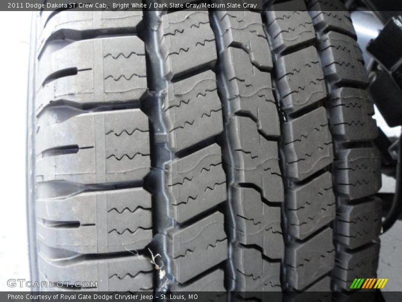 Bright White / Dark Slate Gray/Medium Slate Gray 2011 Dodge Dakota ST Crew Cab