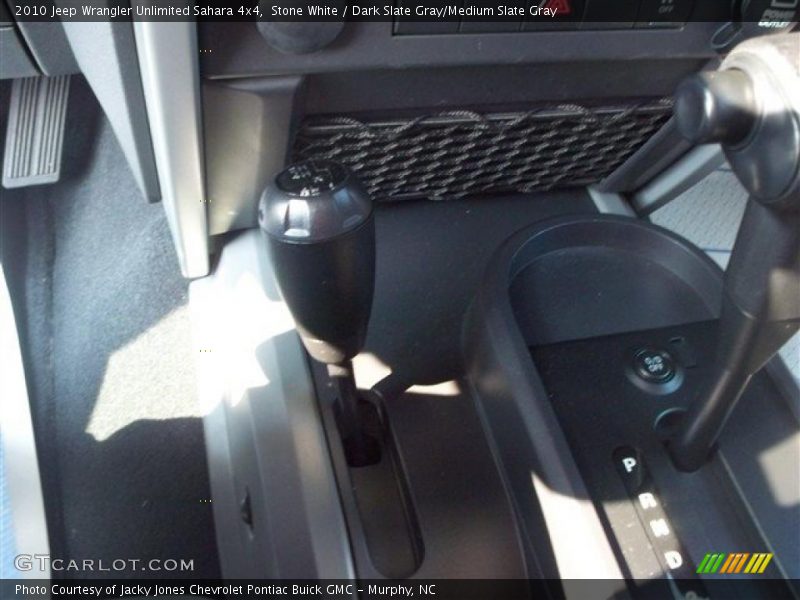 Stone White / Dark Slate Gray/Medium Slate Gray 2010 Jeep Wrangler Unlimited Sahara 4x4