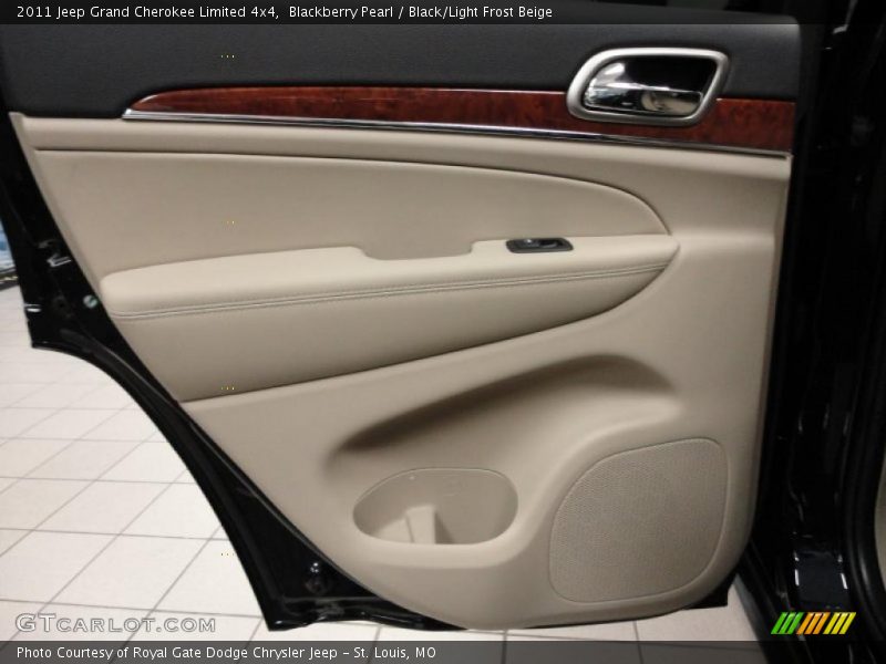 Blackberry Pearl / Black/Light Frost Beige 2011 Jeep Grand Cherokee Limited 4x4