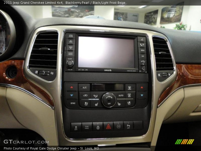 Blackberry Pearl / Black/Light Frost Beige 2011 Jeep Grand Cherokee Limited 4x4