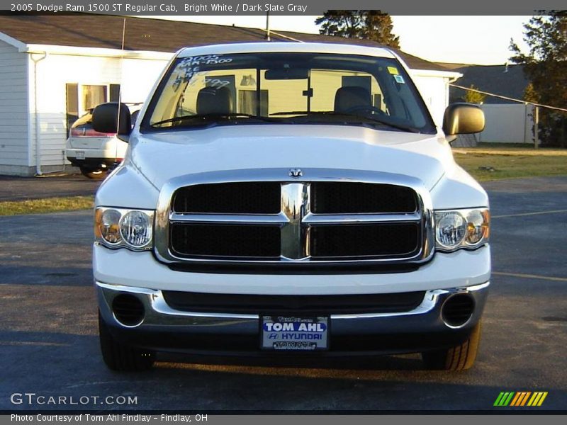 Bright White / Dark Slate Gray 2005 Dodge Ram 1500 ST Regular Cab