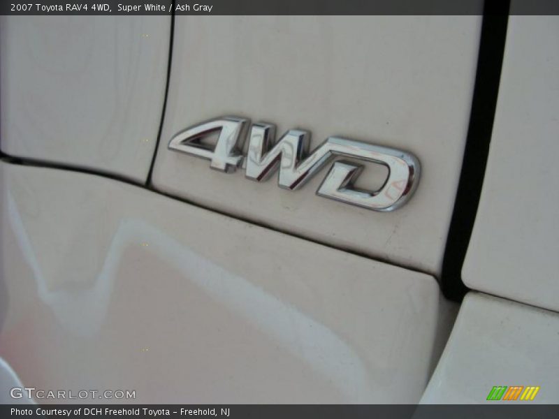 Super White / Ash Gray 2007 Toyota RAV4 4WD