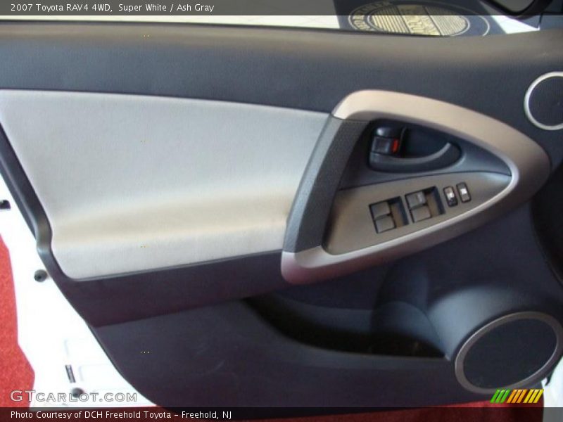 Super White / Ash Gray 2007 Toyota RAV4 4WD