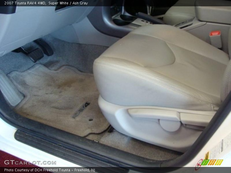 Super White / Ash Gray 2007 Toyota RAV4 4WD