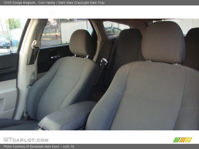 Cool Vanilla / Dark Slate Gray/Light Slate Gray 2006 Dodge Magnum