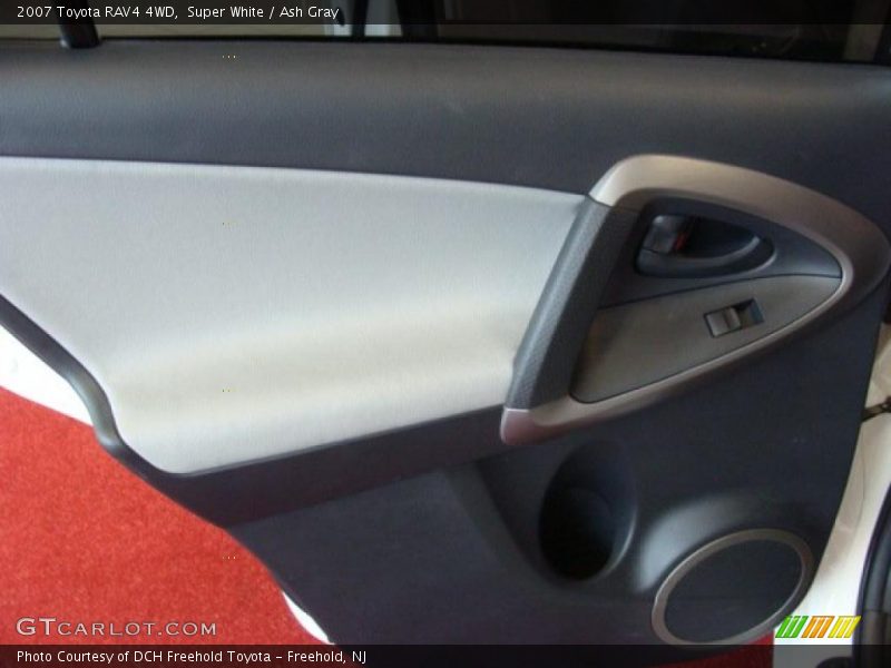 Super White / Ash Gray 2007 Toyota RAV4 4WD