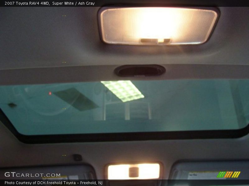 Super White / Ash Gray 2007 Toyota RAV4 4WD