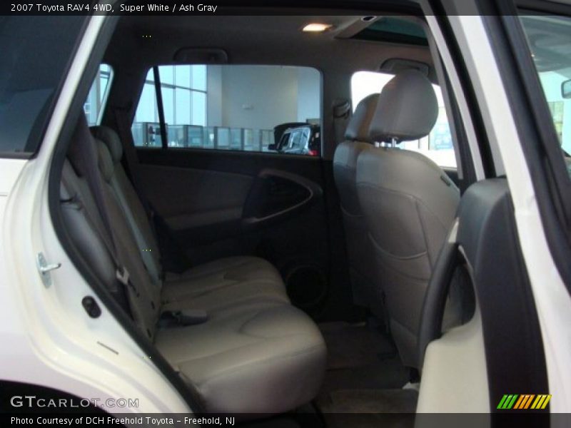 Super White / Ash Gray 2007 Toyota RAV4 4WD
