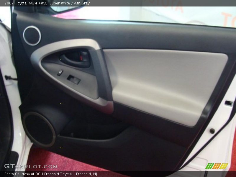 Super White / Ash Gray 2007 Toyota RAV4 4WD