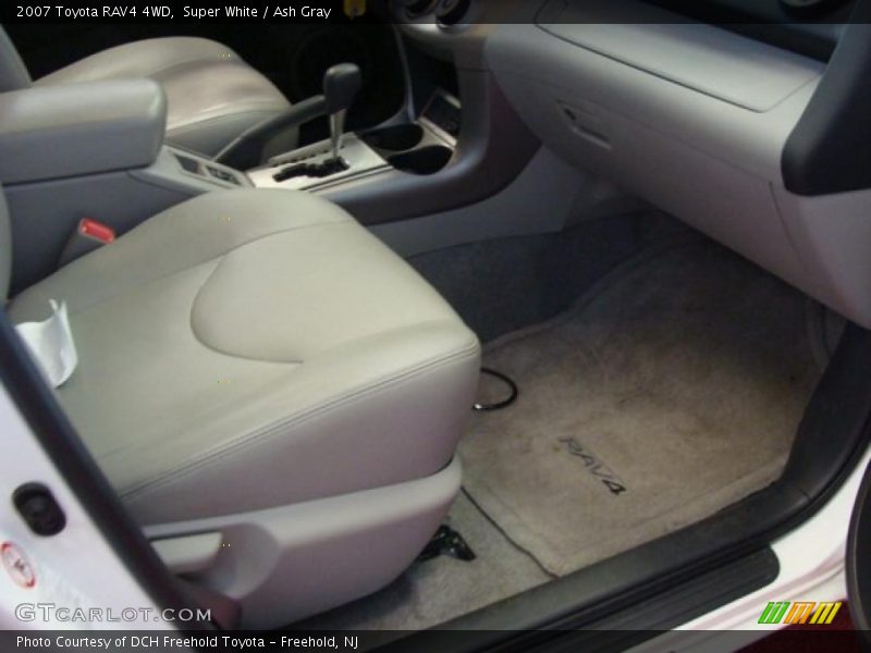 Super White / Ash Gray 2007 Toyota RAV4 4WD