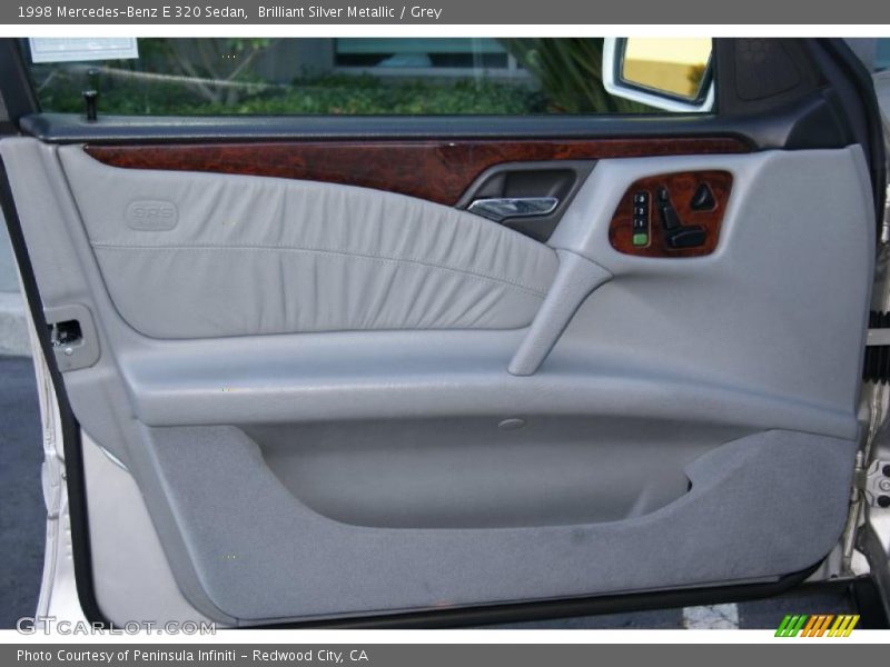Brilliant Silver Metallic / Grey 1998 Mercedes-Benz E 320 Sedan