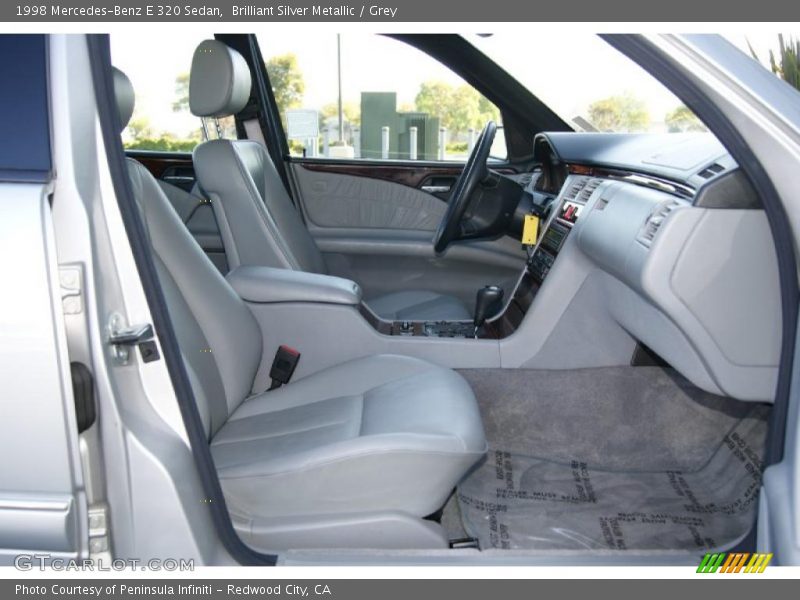Brilliant Silver Metallic / Grey 1998 Mercedes-Benz E 320 Sedan