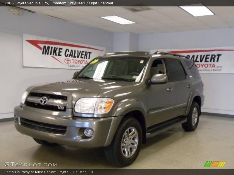 Phantom Gray Pearl / Light Charcoal 2006 Toyota Sequoia SR5
