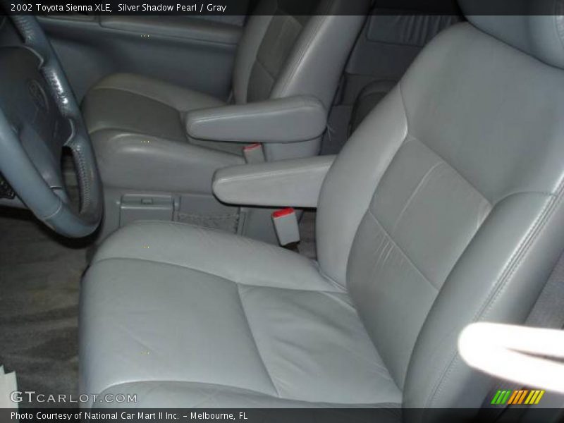 Silver Shadow Pearl / Gray 2002 Toyota Sienna XLE
